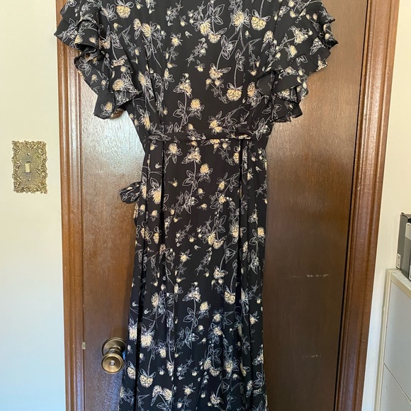 Max Studio Black and Creme Floral Wrap Dress - Picture 2 of 3